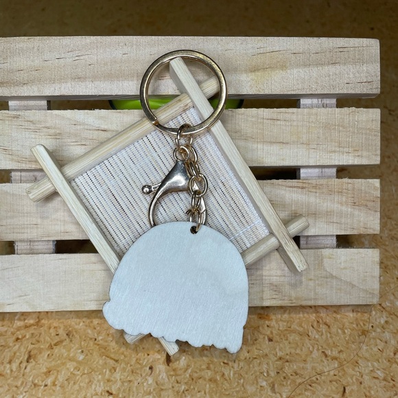 Wooden Mama Keychain - Picture 2 of 2